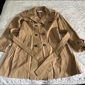 Women’s New York & Company Tan Raincoat, Size Medium